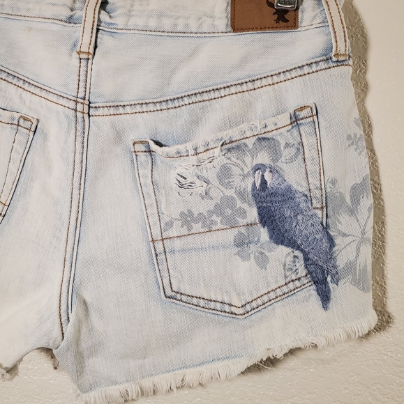 UniqueAmerican Eagle vintage high rise jean short - Picture 9 of 13